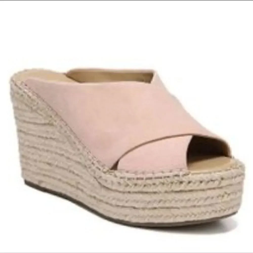 Franco Sarto Tiffany Crisscross Wedges in Blush Pink Size 9